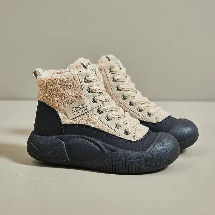 Lily - Trendy fall boots in wool